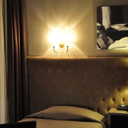 ドーロ シティ 4*