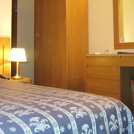 ドーロ シティ ホテル 4*