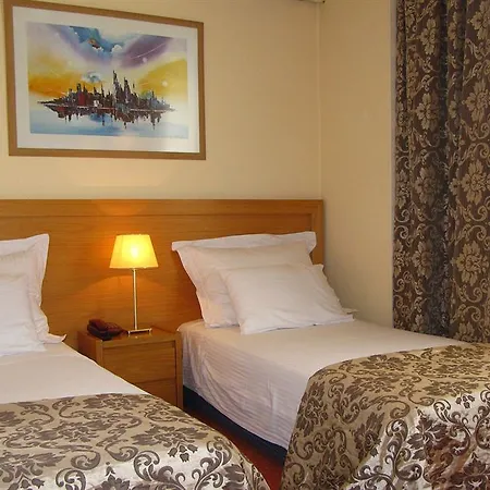 Ξενοδοχείο Doro 4*