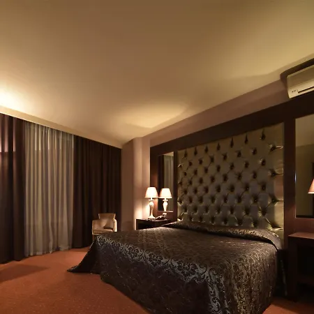 ホテル ドーロ シティ 4*