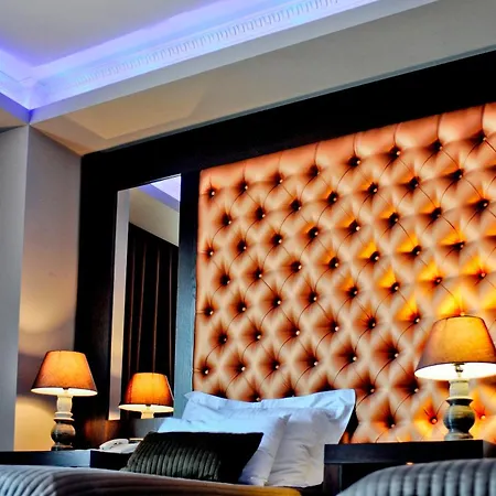 Ξενοδοχείο Doro 4*