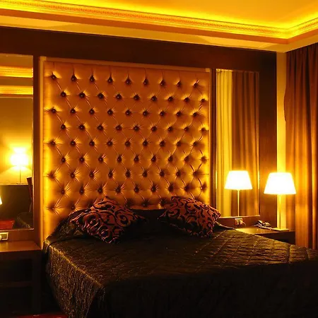 Doro Hotel 4*