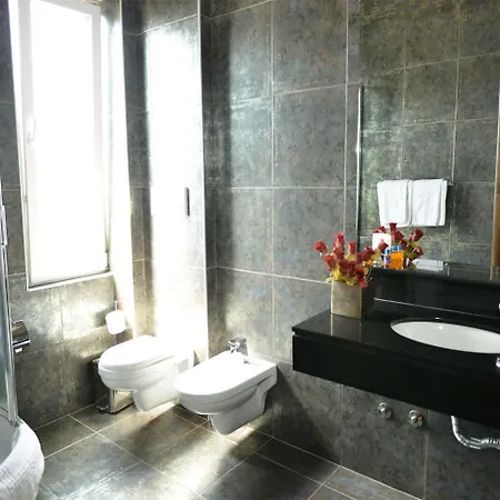 Doro 4* Тирана